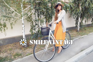 Smile Vintage - Vintage Clothing doesn't care about your age